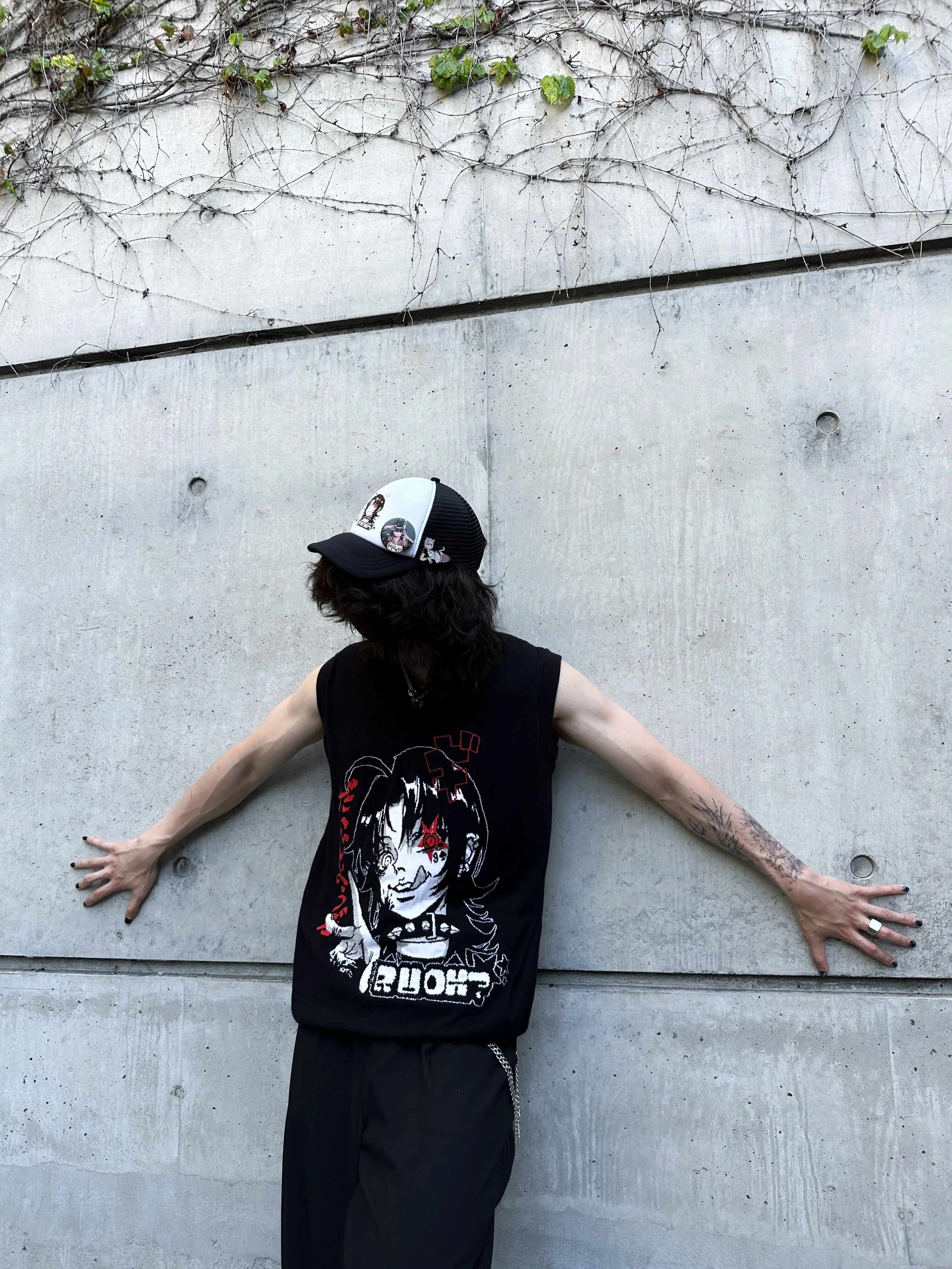 Daijoubu Knitted Vest | Black
