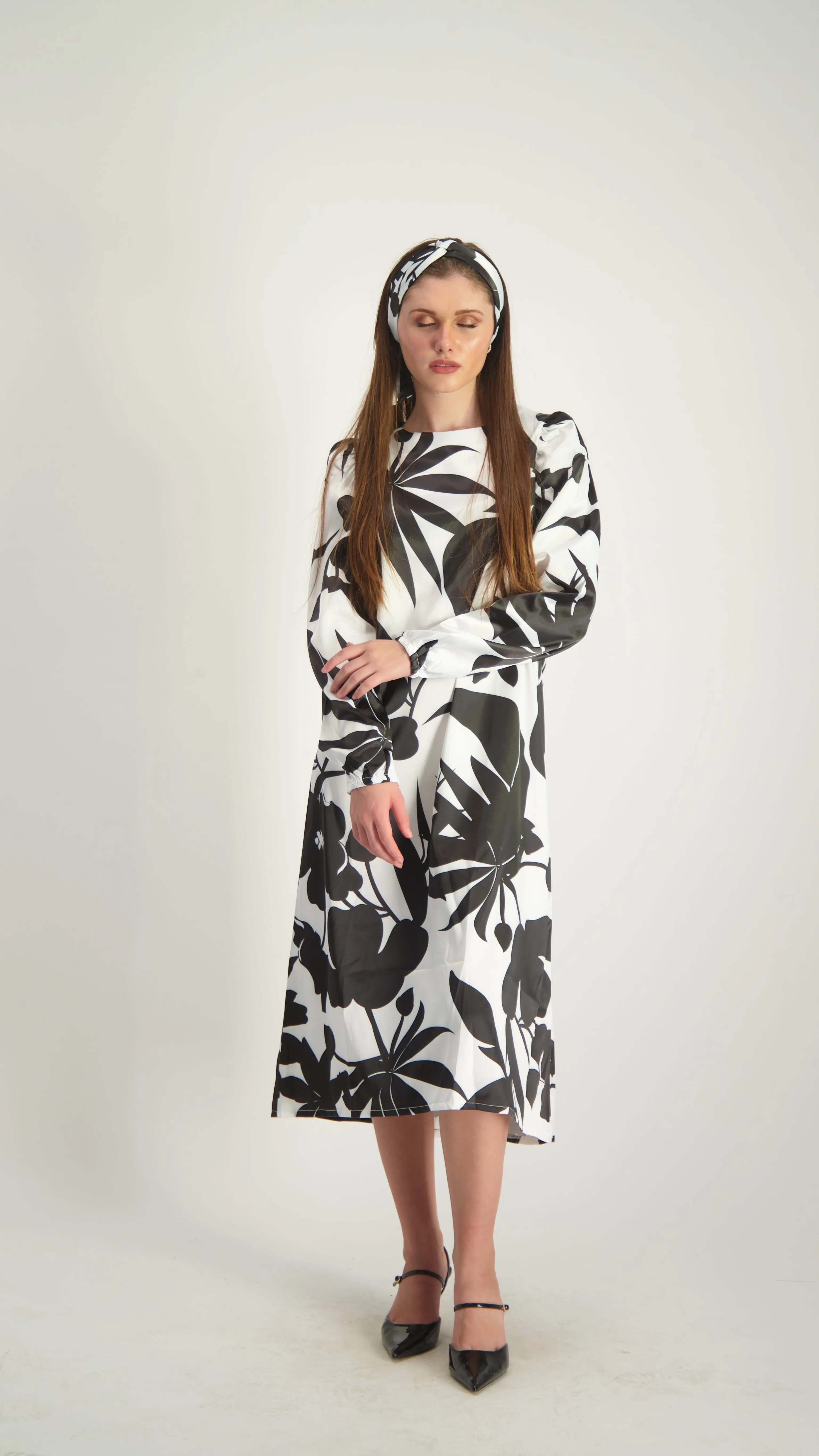 Satin A-line Dress with belt / Black & White Flowers