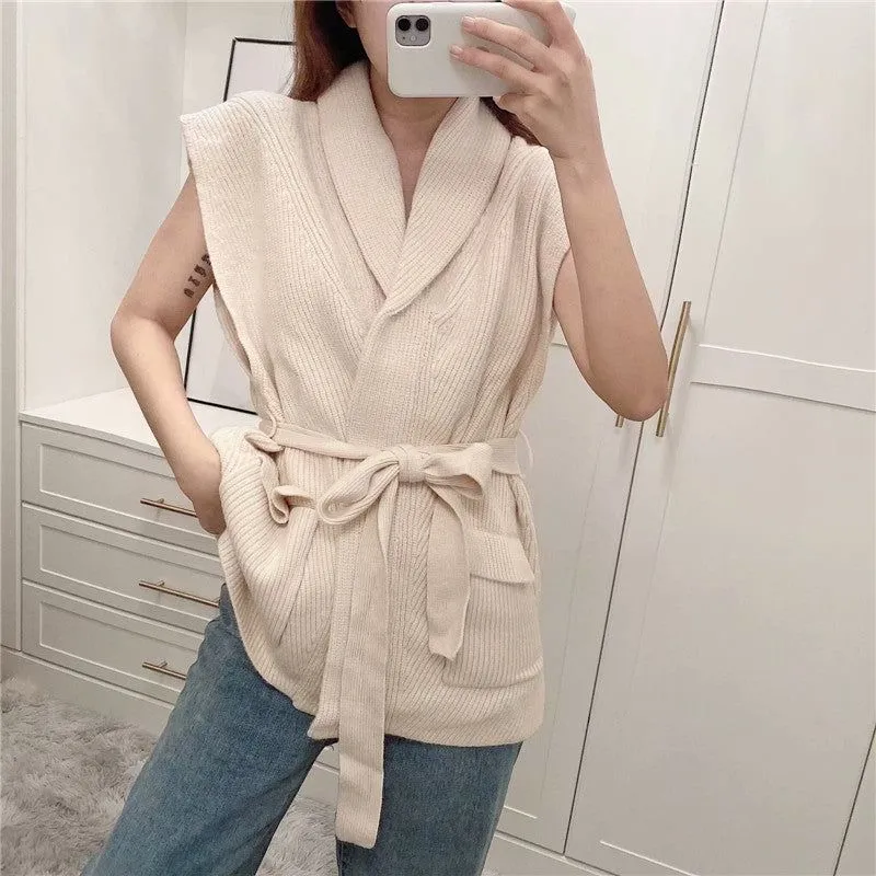 Versatile knitted waistband vest